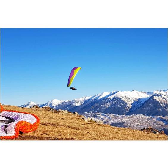 voler dans les pyrénnées avec Tom Chauvin poupet