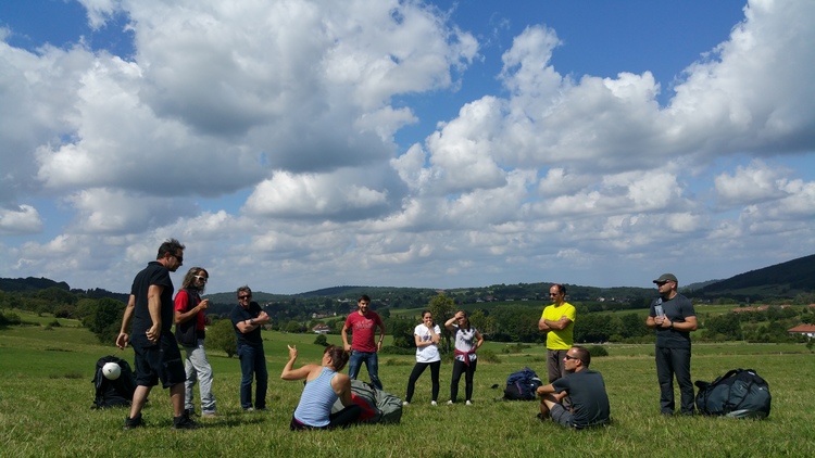 debriefing après seance parapente poupet