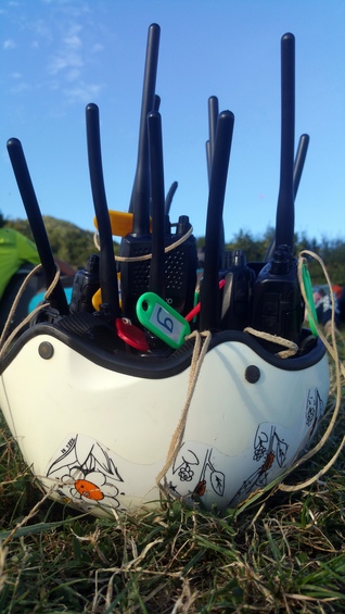 radio et casque equipement stage parapente poupet